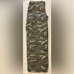 New size 36/32 Harley Davidson Camo Pant.